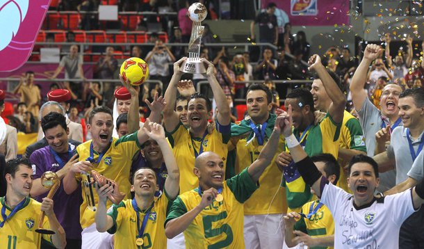 Brasil supera Espanha e é campeão do mundo