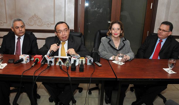 Honduras destitui quatro integrantes da Corte Suprema