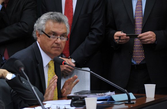 Caiado: 3ª via anunciará candidato só em 2014