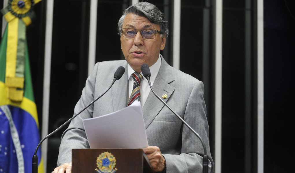 Plenário do Senado Federal durante sessão não deliberativa. 

Em discurso, senador Wilson Matos (PSDB-PR). 

Foto: Moreira Mariz/Agência Senado