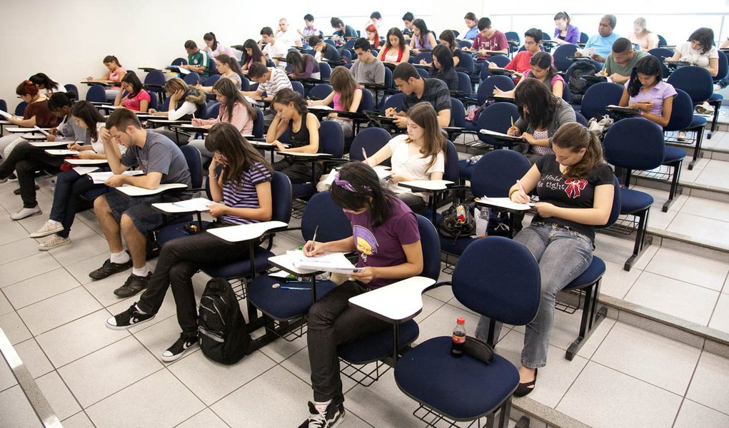 Escolas maquiam lista do ranking do Enem