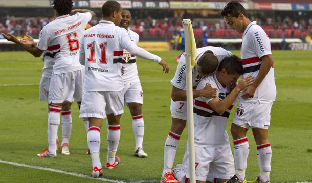 São Paulo vence o Cruzeiro