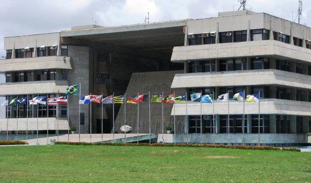 Aprovado projeto que aumenta impostos na Bahia