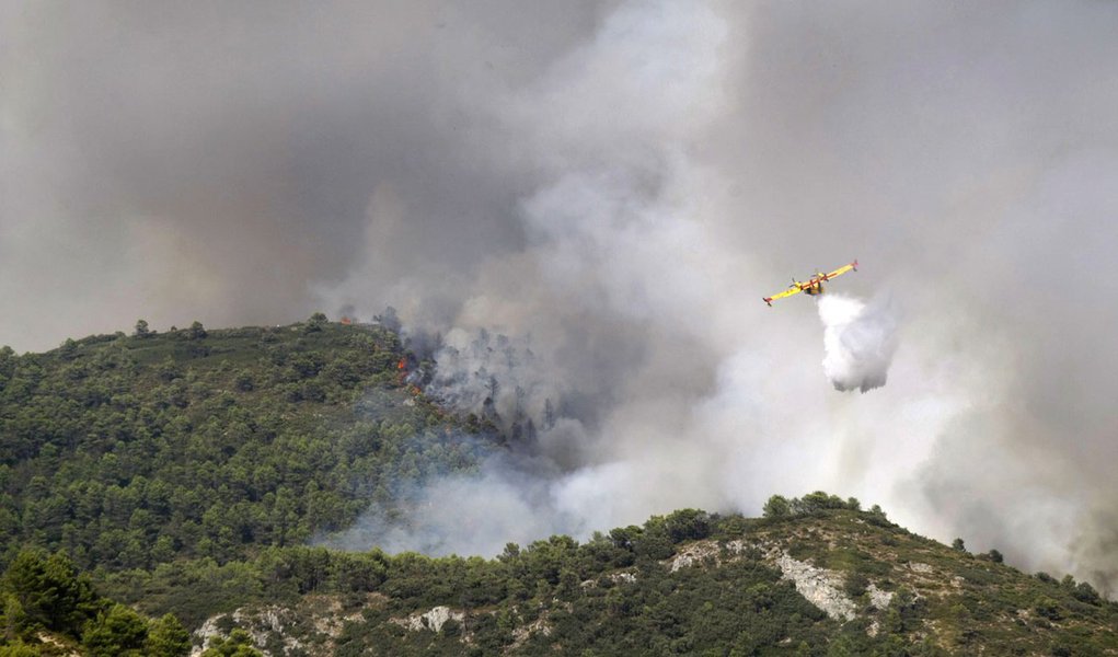 Incêndios na Espanha deixam dois mortos