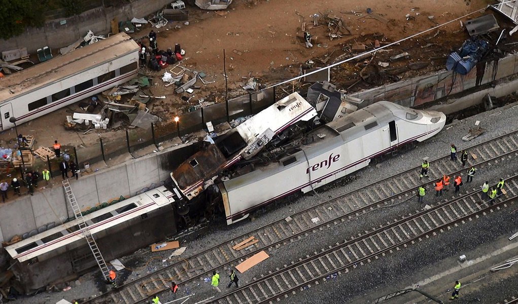 Leilão terá empresa de trem descarrilado na Espanha 