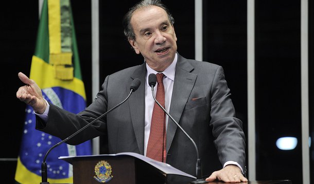 Aloysio: há contradição no controle da inflação