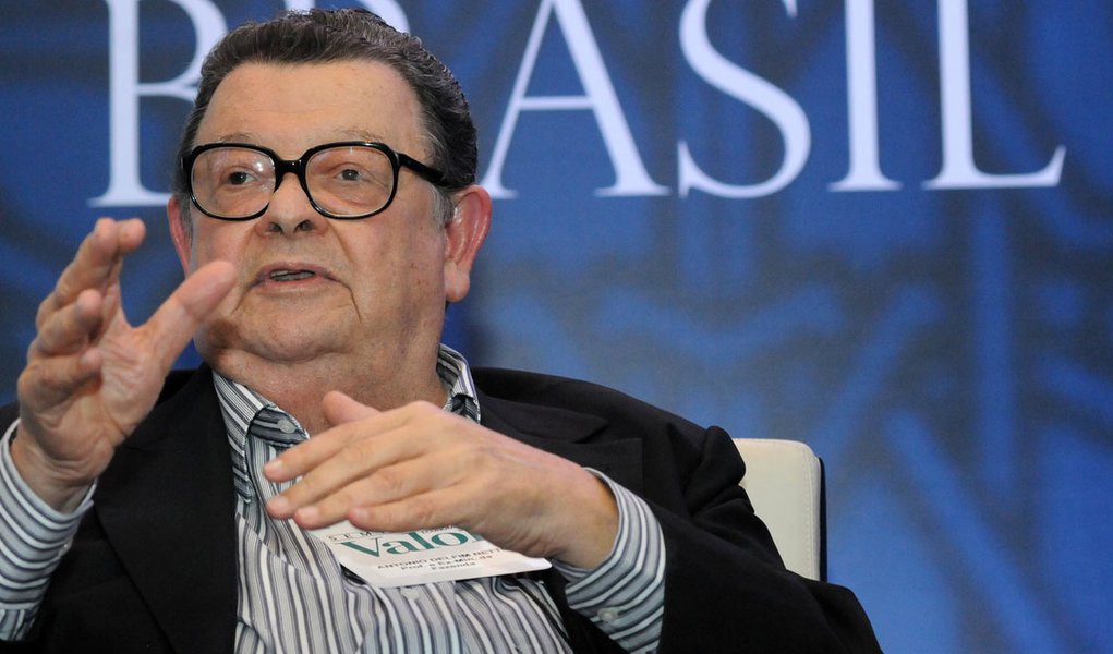 Delfim: IDH tenta medir "fenômeno metafísico"