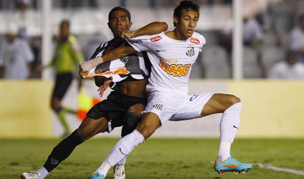 Atlético empata em 2 a 2 com o Santos na Vila