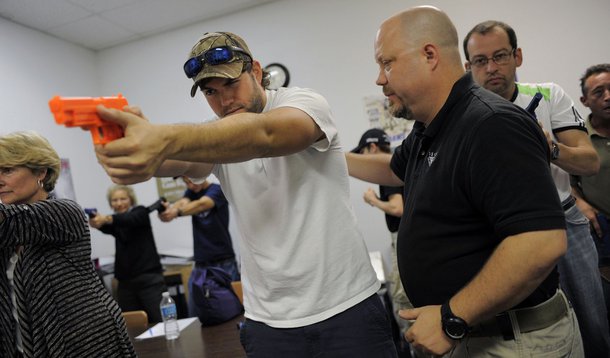 Porte de arma em locais públicos é liberado em todo EUA