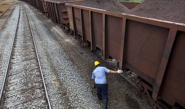Queda nos preços de minério de ferro prejudica mais a CNS