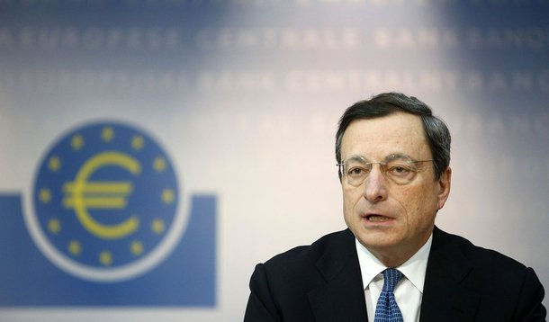 Eurogrupo aprova acordo para ajudar a Grécia