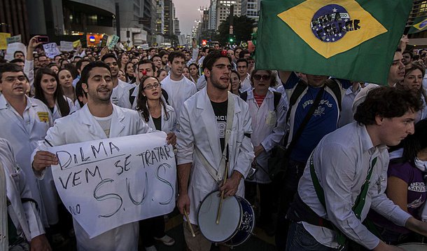 Entidades médicas condenam 'Mais Médicos'