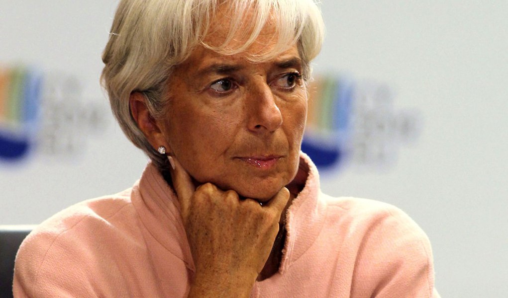 Lagarde pede que Europa tome ações para superar crise