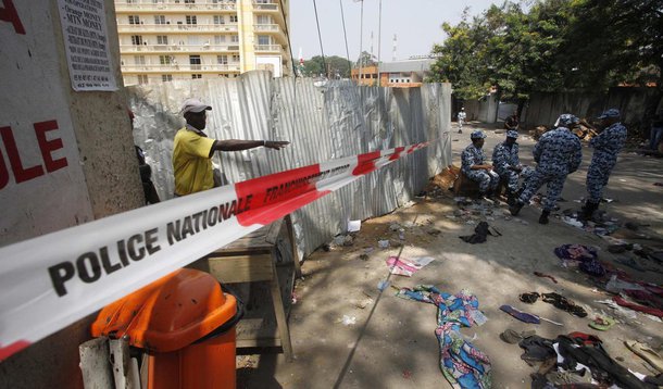 Costa do Marfim decreta luto por mortos em tumulto
