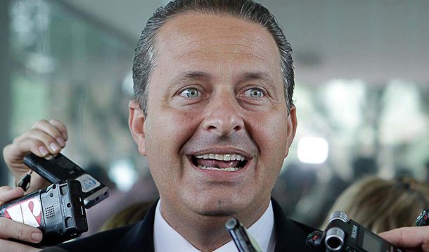 Eduardo empurra oficialmente 2014 para 2014