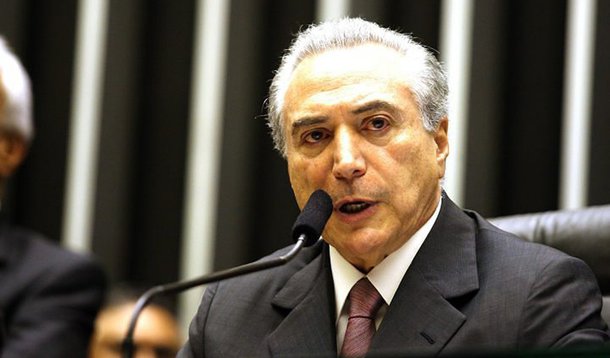 Temer defende que empresas possam doar para um partido por eleição