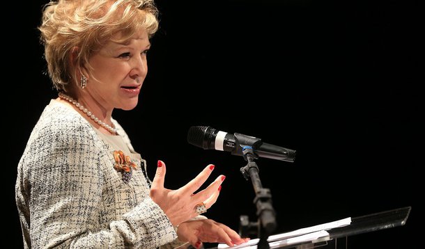 Marta quer CEUs no exterior para projetar Brasil