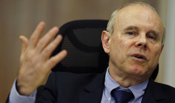 Ministro da Fazenda, Guido Mantega, durante entrevista Ã  Reuters em BrasÃ­lia. 5/8/2014 REUTERS/Ueslei Marcelino