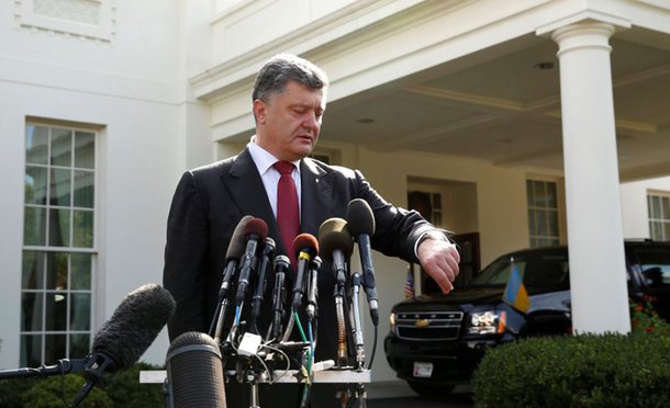 Presidente da UcrÃ¢nia, Petro Poroshenko, durante entrevista apÃ³s encontro com presidente dos EUA, Barack Obama, na Casa Branca. 18/09/2014    REUTERS/Kevin Lamarque
