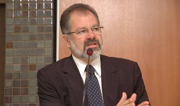 Nilo diz que áudio do ‘mensalinho’ é “montagem”