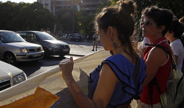 Portugal faz greve geral contra austeridade