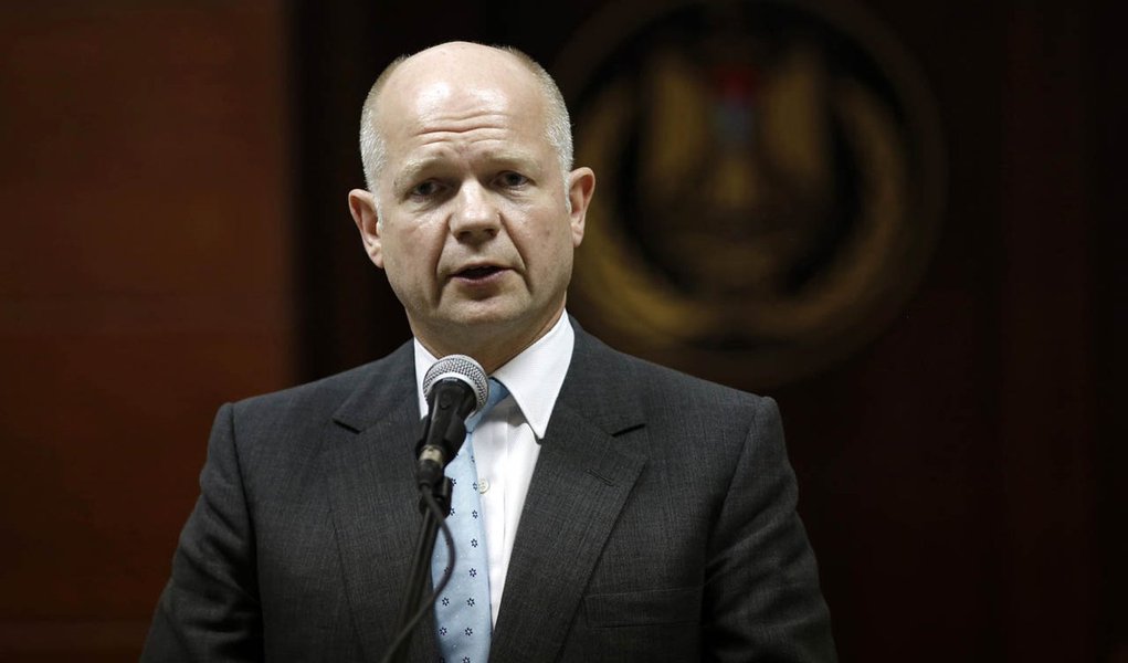 França e Inglaterra podem armar rebeldes sírios