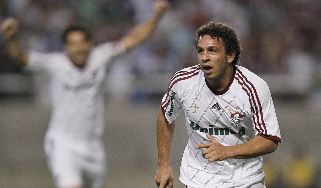 Flu bate Coxa, vai a 72 pontos e crava: É campeão! 