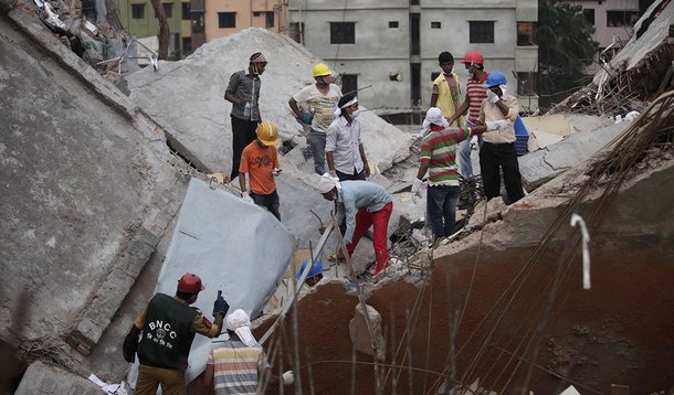 Quatro são presos por desabamento em Bangladesh
