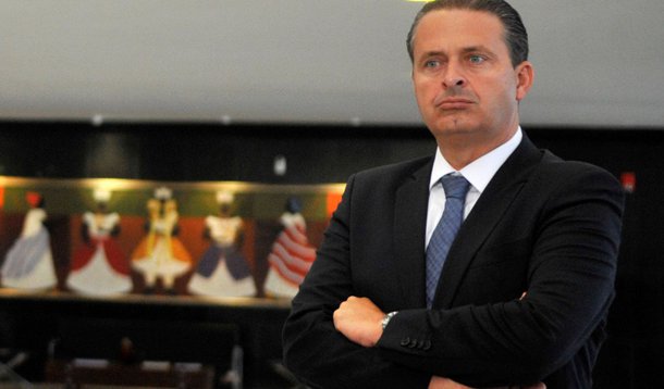 Campos continua 'limpeza' em diretórios por 2014
