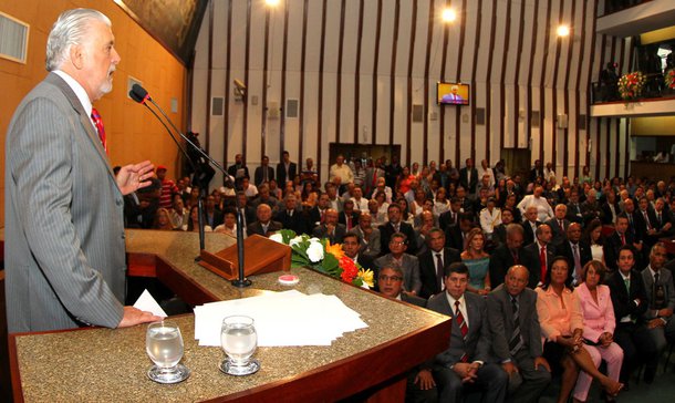 Contas: Wagner garante que não houve "maquiagem"