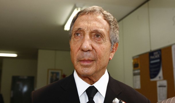 ABILIO32  BSB DF -  MICHEL KLEIN/ABILIO DINIZ - ECONOMIA - O presidente do conselho de administração do Pão de Açúcar, Abílio Diniz,   concede entrevista a imprensa após reunião com  presidente do Conselho Administrativo de Defesa Econômica (Cade), Arthur