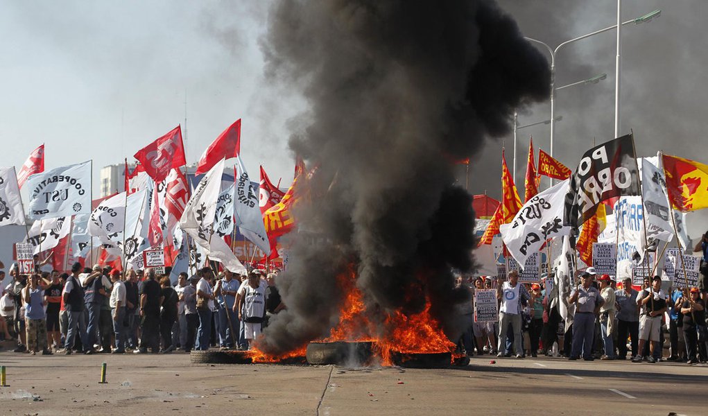 Dia de panelaço na Argentina