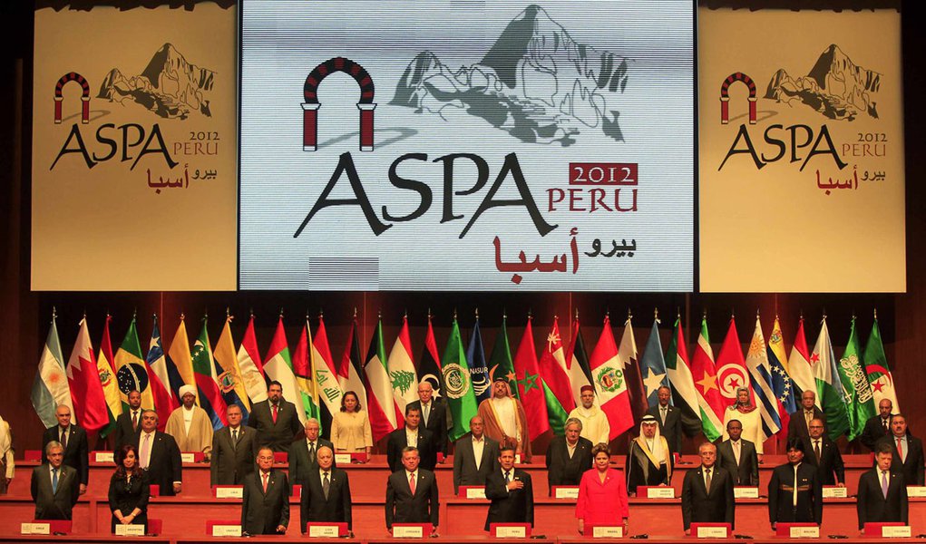 Cúpula pede solução pacífica de conflitos