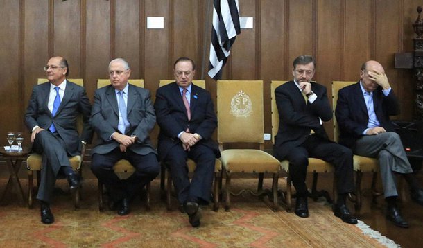 Serra ressurge com Maluf em ato de Alckmin