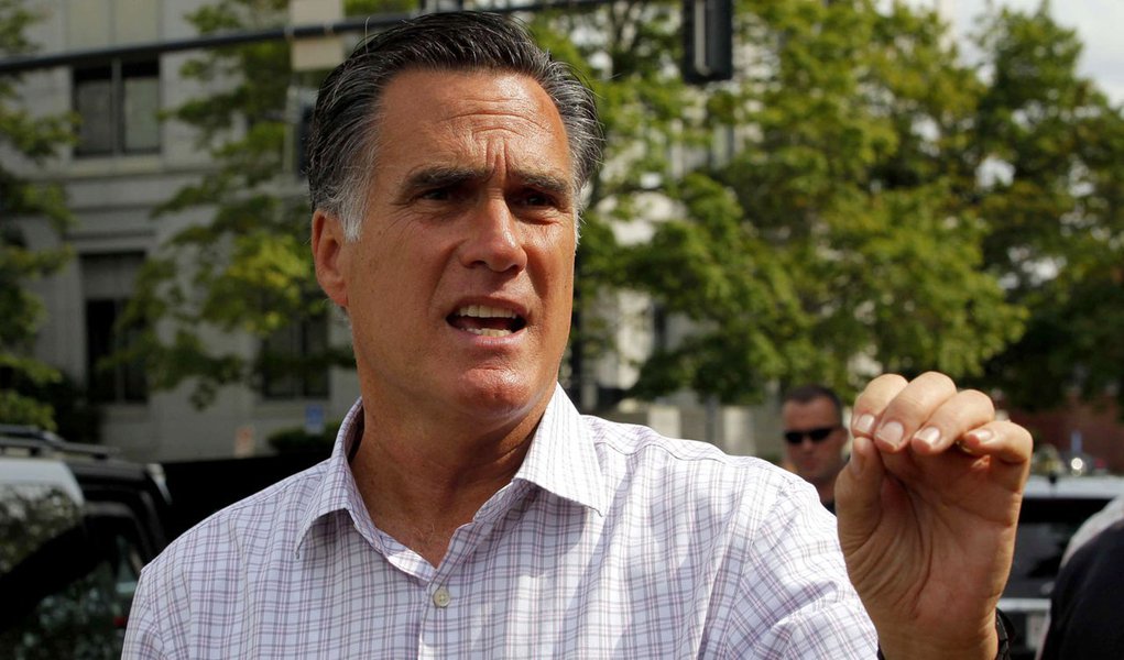 Romney diz que vai manter pontos da reforma da saúde