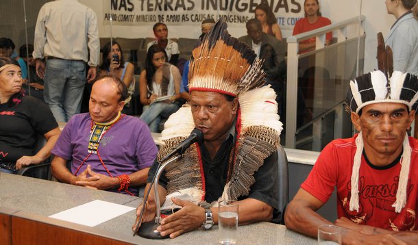 Indígenas cobram garantia de direitos na Assembleia