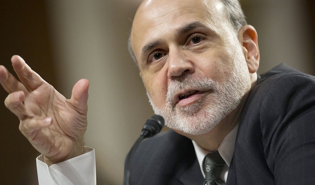 Bernanke: redução de estímulo deve começar este ano