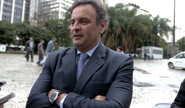 Aécio vai trocar Zona Sul, do Rio, pela periferia