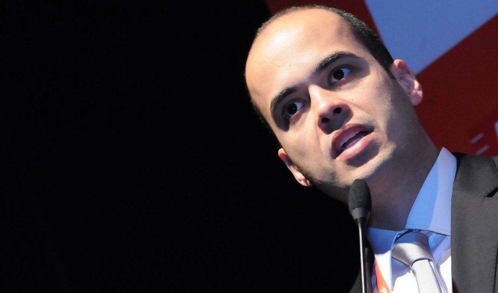Diretor da Aneel também quer ajudar a Cemig