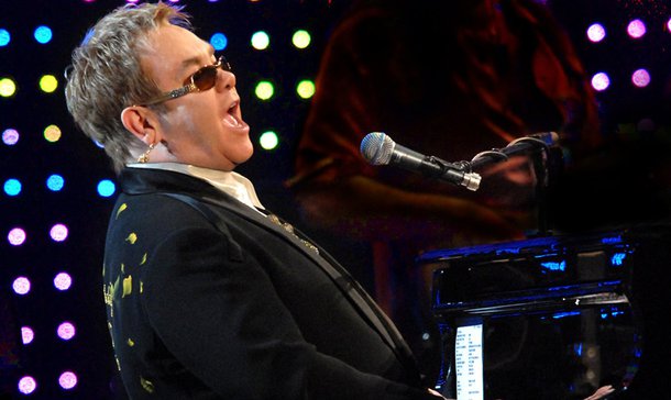 Show de Elton John tem cadeira de R$ 1.000 em Pernambuco