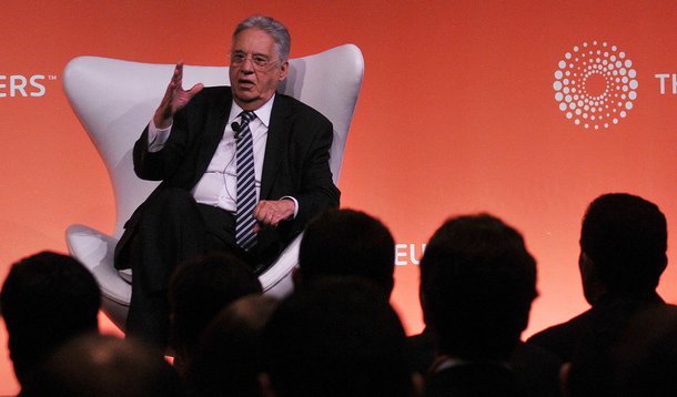 FHC puxa coro mundial contra política repressiva às drogas