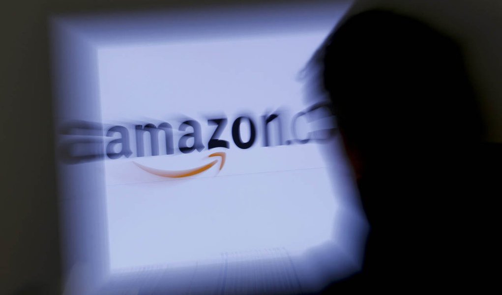 Amazon vence batalha de preços de e-books contra Apple