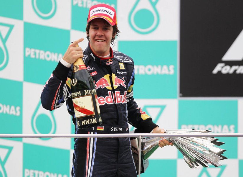 Vettel conquista vitória polêmica na Malásia