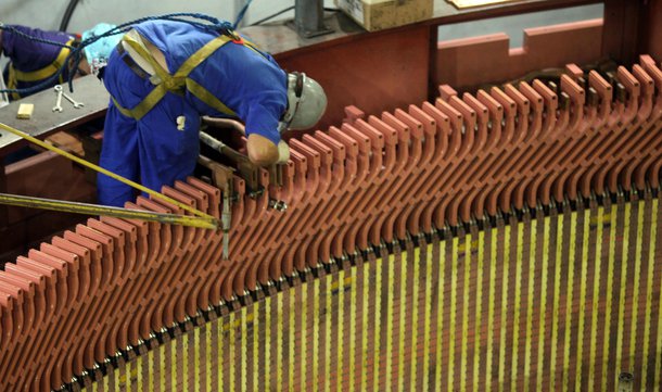 Mercado eleva previsão da Selic e reduz a do PIB