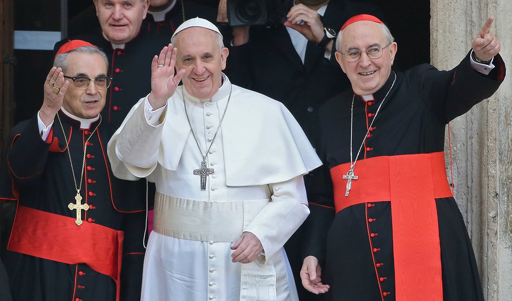 Papa diz que Igreja não pode ser "ONG piedosa"