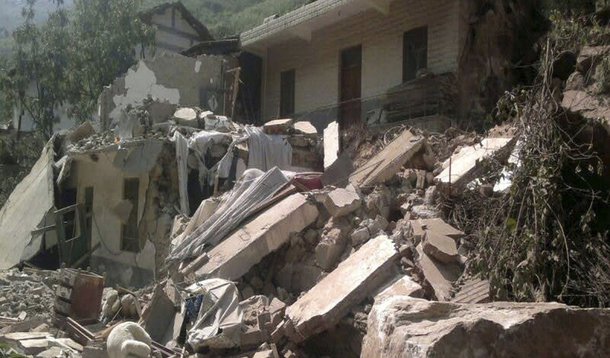 Terremoto deixa dezenas de mortos na China