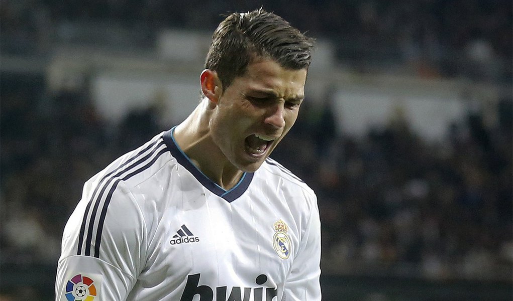 Cristiano Ronaldo marca e Real Madrid bate Grêmio e ganha Mundial de Clubes