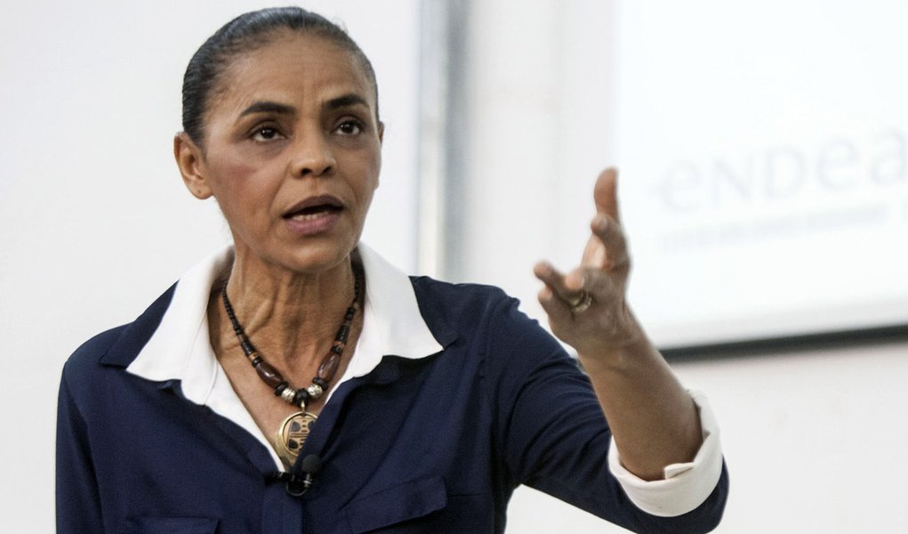 Candidata à Presidência da República pela Coligação Unidos pelo Brasil, Marina Silva cumpre agenda em São Paulo. Na foto Marina Silva durante bate papo com empreendedores na Escola São Paulo.
São Paulo
16/09/2014
Fotos Vagner Campos