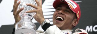 Hamilton conquista sua 1ª vitória para a Mercedes