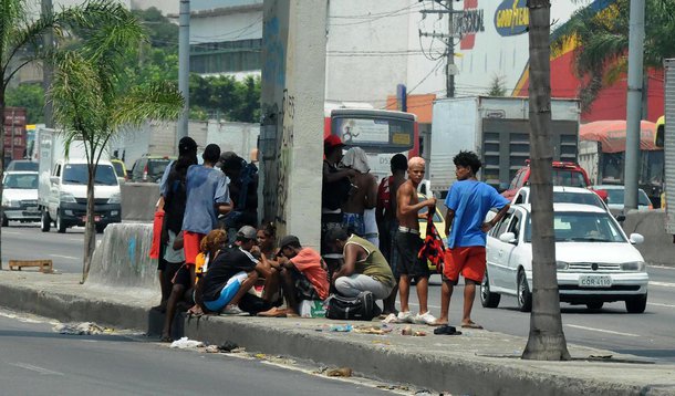 Família denuncia superlotação de hospital após internação na Cracolândia